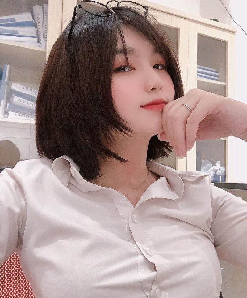 巨乳越南妹「Unteriies」上围超凶 至服包不住钮扣绷开乳型外露插图1 巨乳越南妹「Unteriies」上围超凶 至服包不住钮扣绷开乳型外露插图1