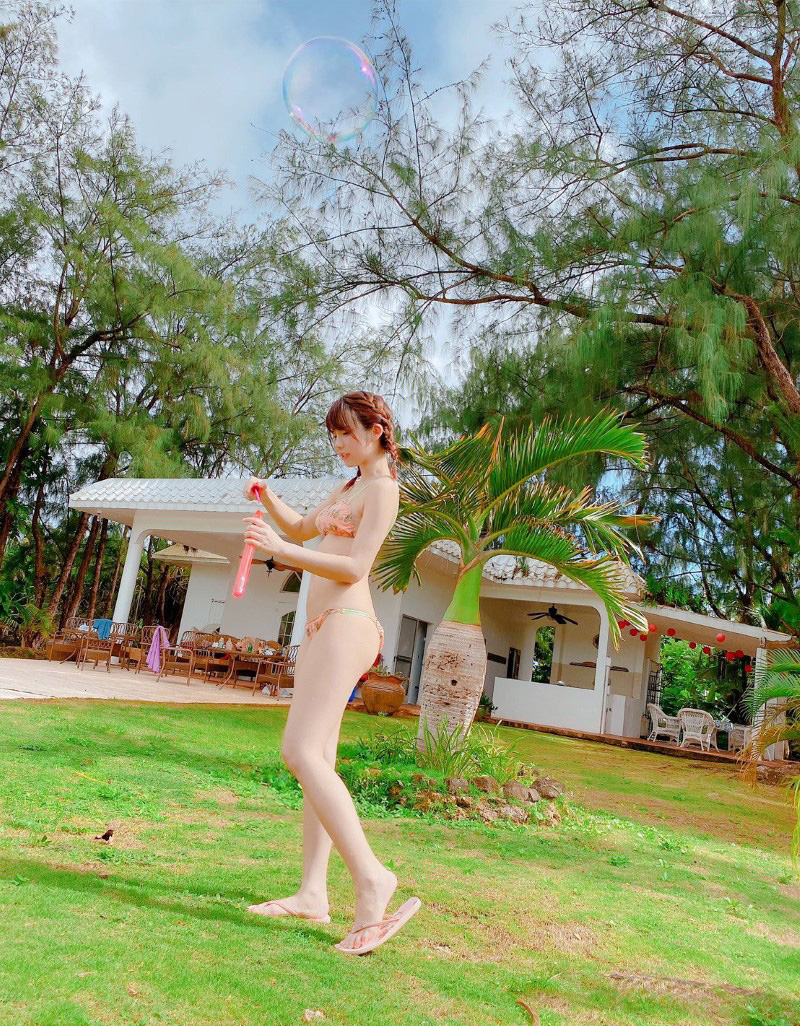 这谁顶得住!人气coser《えなこ关岛日历写真书》泳装内一大放送插图 这谁顶得住!人气coser《えなこ关岛日历写真书》泳装内一大放送插图