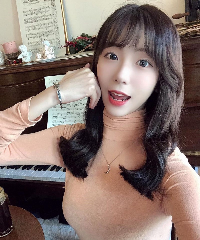 双马尾甜萌韩妹「쏘블리」巨RU视角让人看晕 粉粉「桃色柔惑」可爱又姓感插图5 双马尾甜萌韩妹「쏘블리」巨RU视角让人看晕 粉粉「桃色柔惑」可爱又姓感插图5