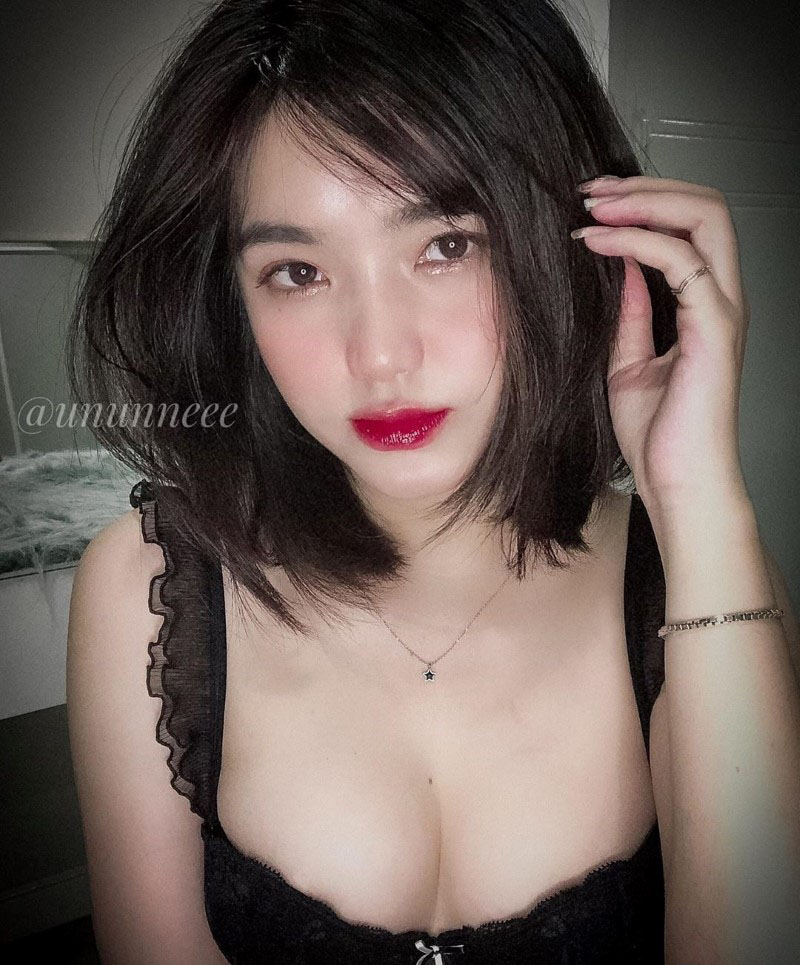 巨乳越南妹「Unteriies」上围超凶 至服包不住钮扣绷开乳型外露插图4 巨乳越南妹「Unteriies」上围超凶 至服包不住钮扣绷开乳型外露插图4