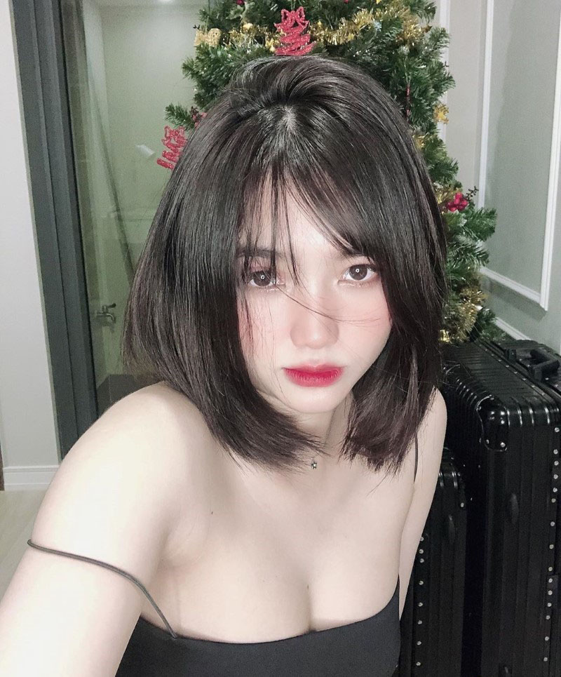 巨乳越南妹「Unteriies」上围超凶 至服包不住钮扣绷开乳型外露插图6 巨乳越南妹「Unteriies」上围超凶 至服包不住钮扣绷开乳型外露插图6