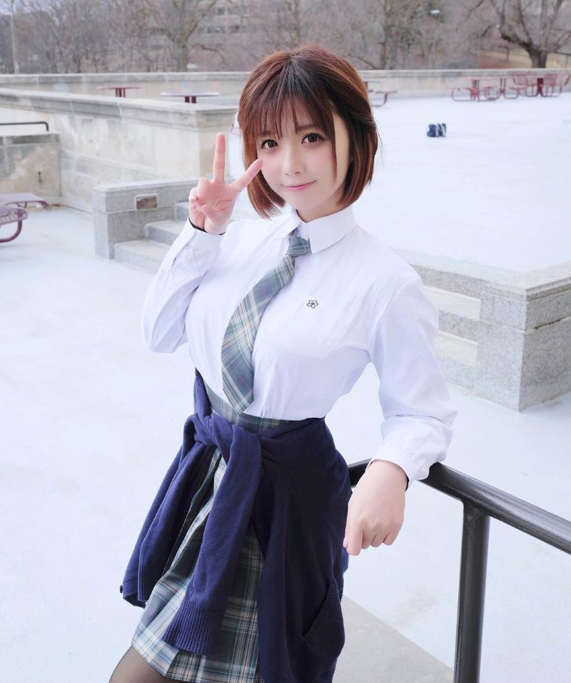 最强隐乳!激萌电眼学生妹「Borusushi」至服下隐藏超完美胸型 让人充满遐想啊插图1 最强隐乳!激萌电眼学生妹「Borusushi」至服下隐藏超完美胸型 让人充满遐想啊插图1