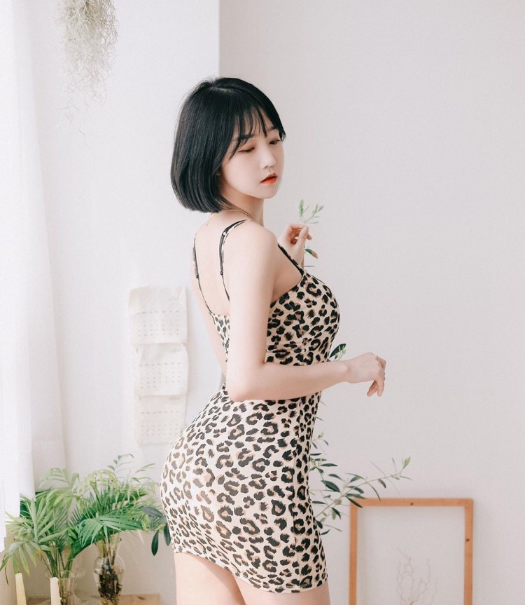 这个臀!童颜小犹物「Rumi」清新颜值无害,大展极致曲线让男人立马受不了!插图1 这个臀!童颜小犹物「Rumi」清新颜值无害,大展极致曲线让男人立马受不了!插图1