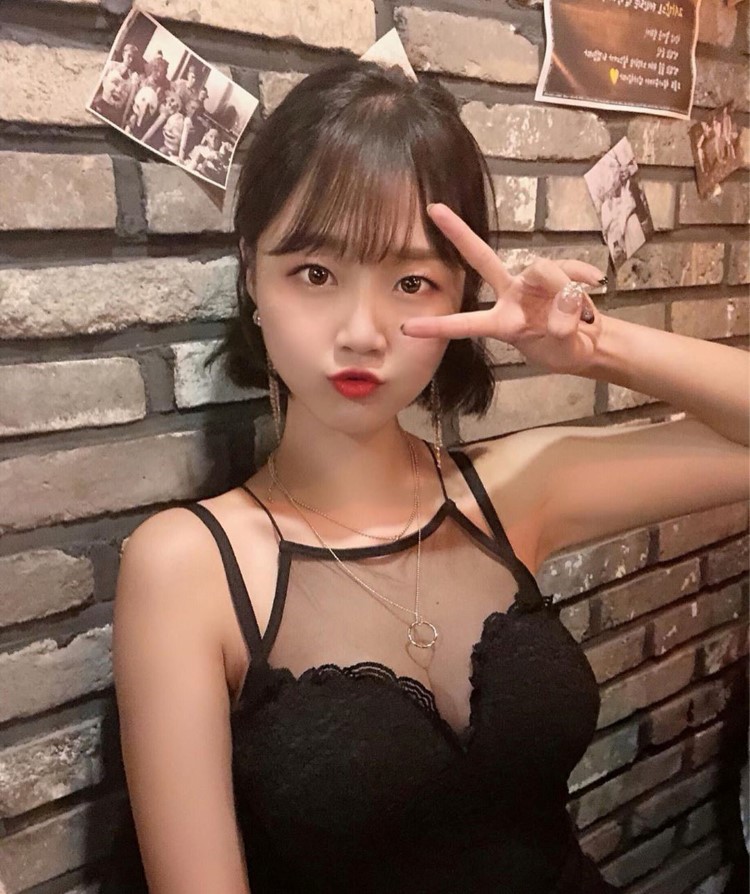 这个臀!童颜小犹物「Rumi」清新颜值无害,大展极致曲线让男人立马受不了!插图10 这个臀!童颜小犹物「Rumi」清新颜值无害,大展极致曲线让男人立马受不了!插图10