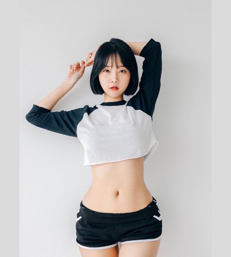 这个臀!童颜小犹物「Rumi」清新颜值无害,大展极致曲线让男人立马受不了!插图6 这个臀!童颜小犹物「Rumi」清新颜值无害,大展极致曲线让男人立马受不了!插图6