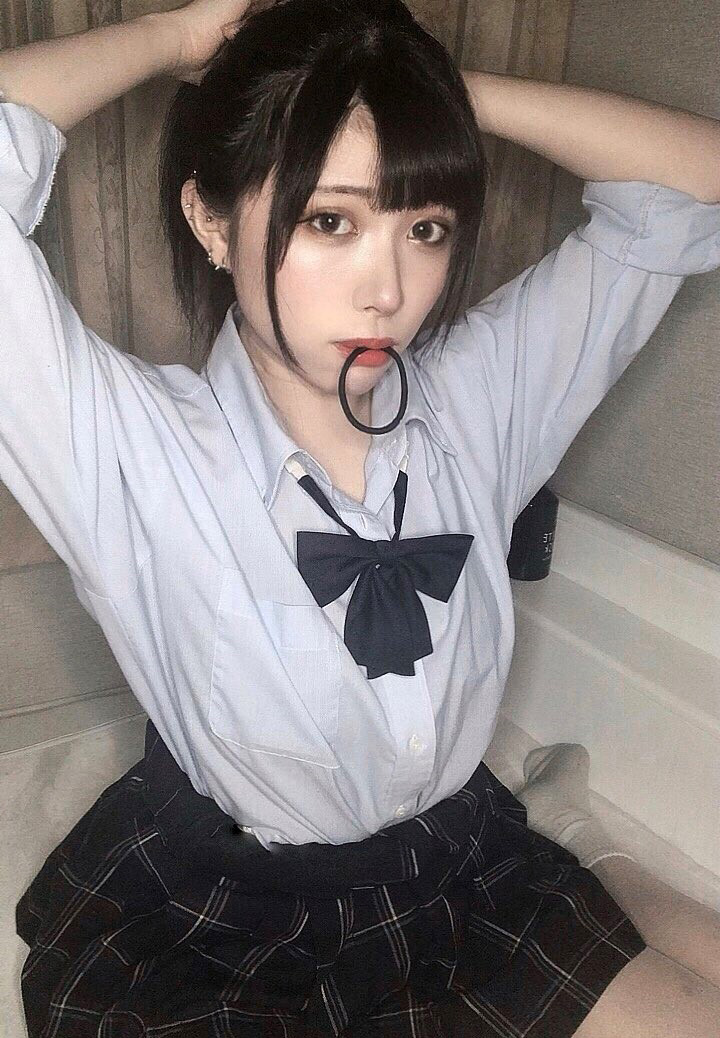 橡胶之日咬着东西的动作果然还是很撩人插图3 橡胶之日咬着东西的动作果然还是很撩人插图3