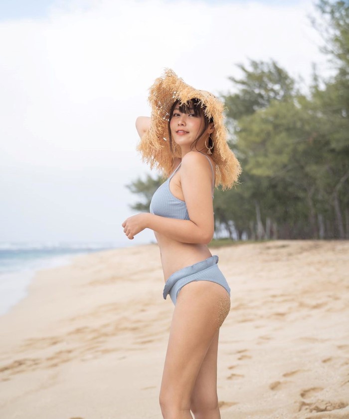 中日混血美少女「桥本甜歌」童颜外表好无辜 衣服下却暗藏「致命胸气」杀伤力十足啊插图16 中日混血美少女「桥本甜歌」童颜外表好无辜 衣服下却暗藏「致命胸气」杀伤力十足啊插图16