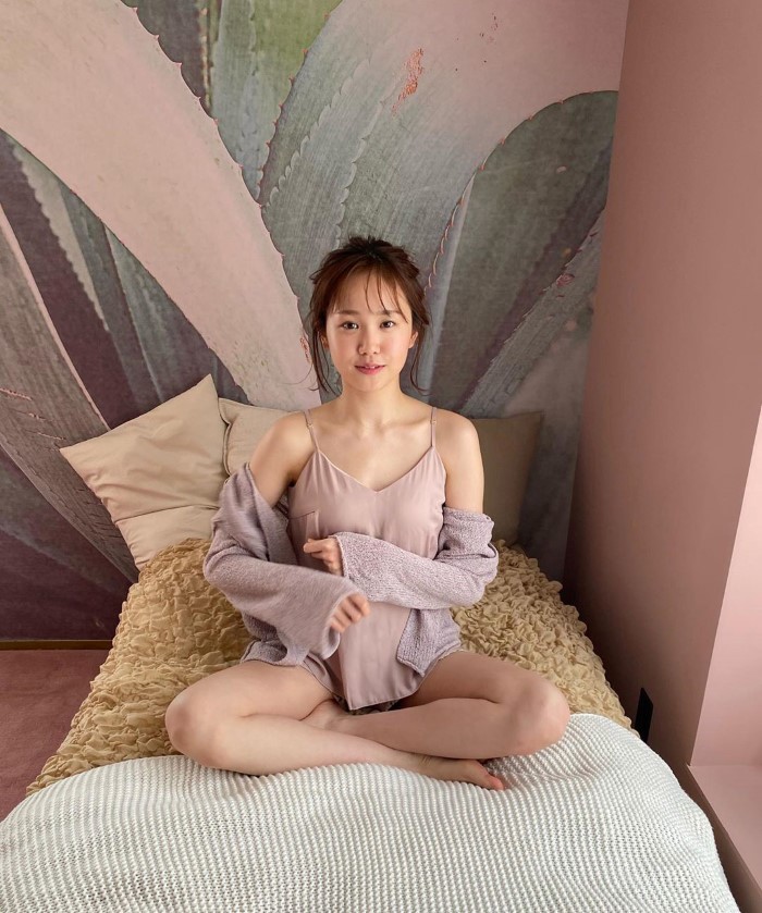 19岁写真新星「尾碕真花」外型可爱气质浪漫 小女生纯真「开怀灿笑」让人瞬间融化插图6 19岁写真新星「尾碕真花」外型可爱气质浪漫 小女生纯真「开怀灿笑」让人瞬间融化插图6