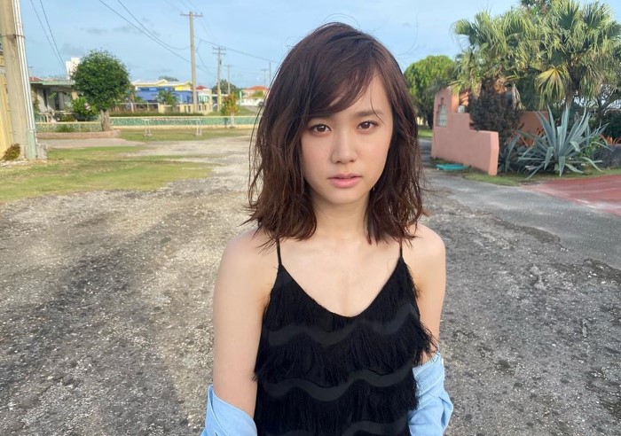 19岁写真新星「尾碕真花」外型可爱气质浪漫 小女生纯真「开怀灿笑」让人瞬间融化插图10 19岁写真新星「尾碕真花」外型可爱气质浪漫 小女生纯真「开怀灿笑」让人瞬间融化插图10