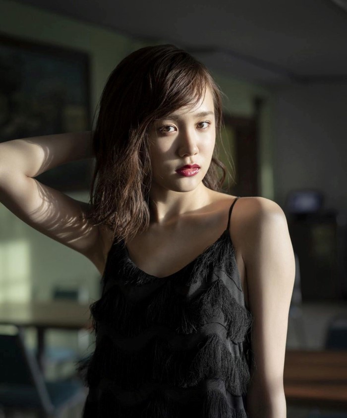 19岁写真新星「尾碕真花」外型可爱气质浪漫 小女生纯真「开怀灿笑」让人瞬间融化插图10 19岁写真新星「尾碕真花」外型可爱气质浪漫 小女生纯真「开怀灿笑」让人瞬间融化插图10