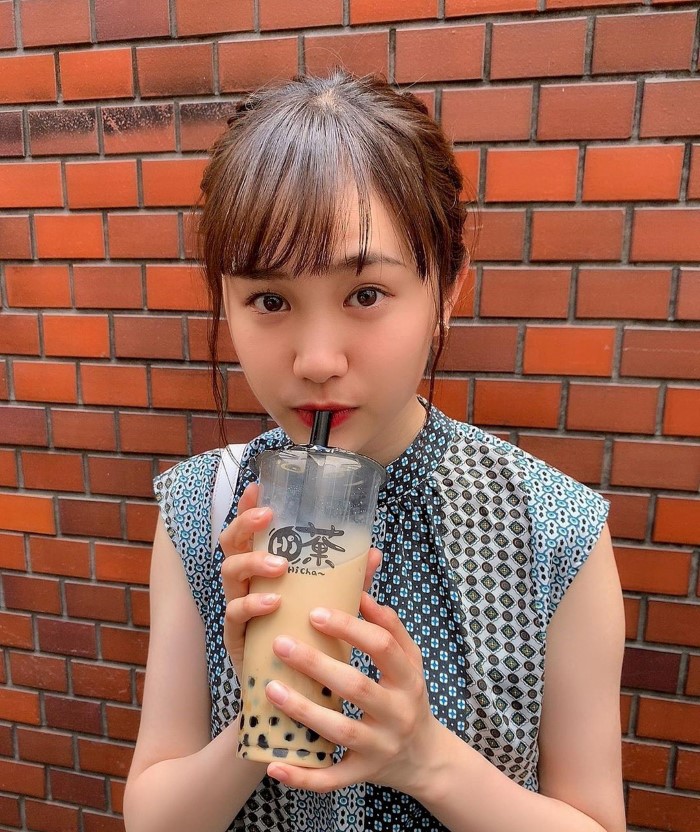 19岁写真新星「尾碕真花」外型可爱气质浪漫 小女生纯真「开怀灿笑」让人瞬间融化插图 19岁写真新星「尾碕真花」外型可爱气质浪漫 小女生纯真「开怀灿笑」让人瞬间融化插图