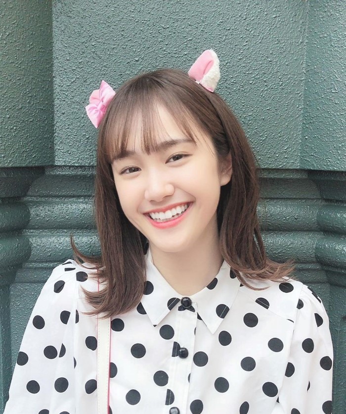 19岁写真新星「尾碕真花」外型可爱气质浪漫 小女生纯真「开怀灿笑」让人瞬间融化插图2 19岁写真新星「尾碕真花」外型可爱气质浪漫 小女生纯真「开怀灿笑」让人瞬间融化插图2