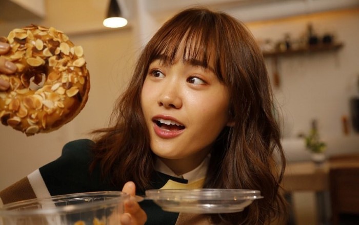 19岁写真新星「尾碕真花」外型可爱气质浪漫 小女生纯真「开怀灿笑」让人瞬间融化插图5 19岁写真新星「尾碕真花」外型可爱气质浪漫 小女生纯真「开怀灿笑」让人瞬间融化插图5