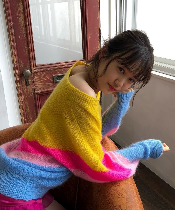 19岁写真新星「尾碕真花」外型可爱气质浪漫 小女生纯真「开怀灿笑」让人瞬间融化插图 19岁写真新星「尾碕真花」外型可爱气质浪漫 小女生纯真「开怀灿笑」让人瞬间融化插图