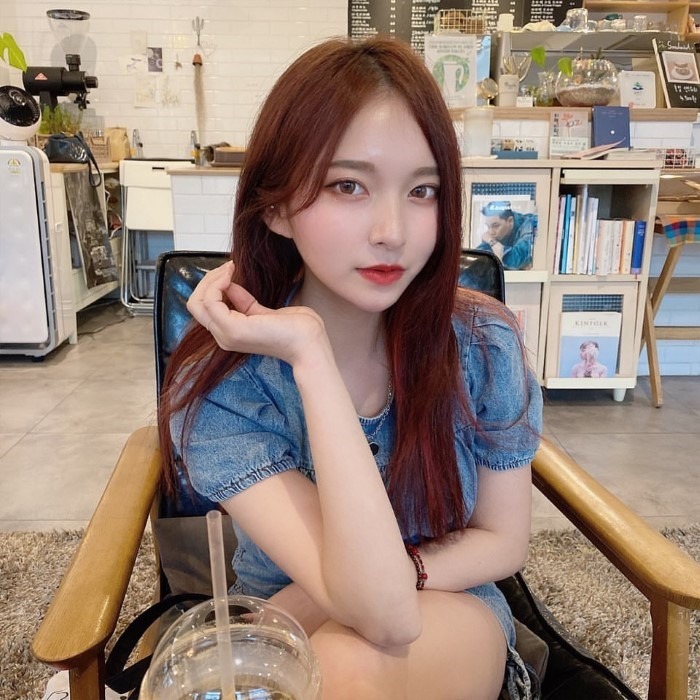 豪乳网拍老板娘「아리니 봇」外型美艳身材好 贴身T「不科学包覆」乳型外露插图3 豪乳网拍老板娘「아리니 봇」外型美艳身材好 贴身T「不科学包覆」乳型外露插图3