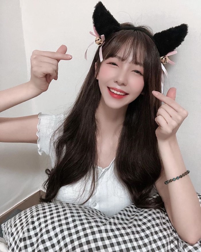 甜美正妹「野餐风满视角」好惊人,露出「细长辣腿」让路人都惊艳了!插图11 甜美正妹「野餐风满视角」好惊人,露出「细长辣腿」让路人都惊艳了!插图11