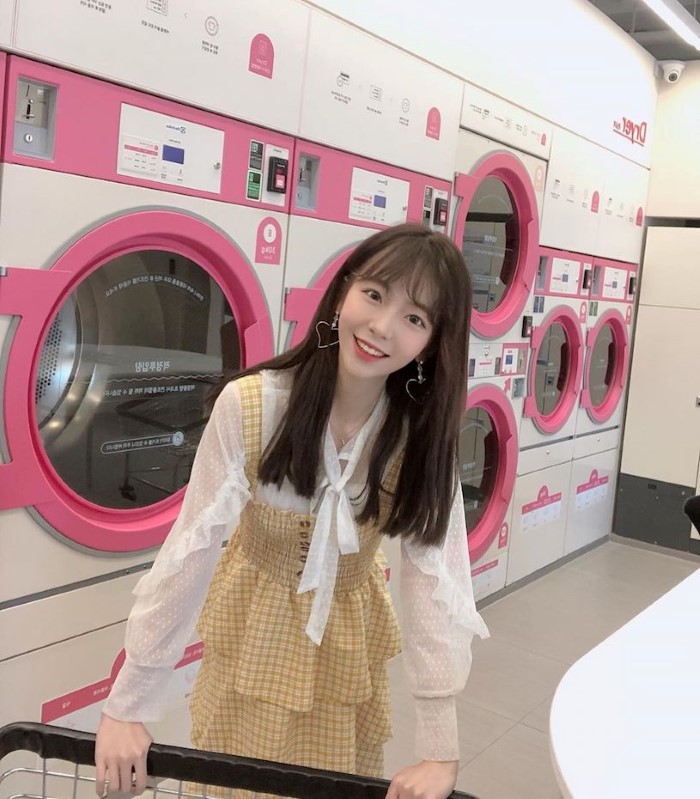 甜美正妹「野餐风满视角」好惊人,露出「细长辣腿」让路人都惊艳了!插图2 甜美正妹「野餐风满视角」好惊人,露出「细长辣腿」让路人都惊艳了!插图2