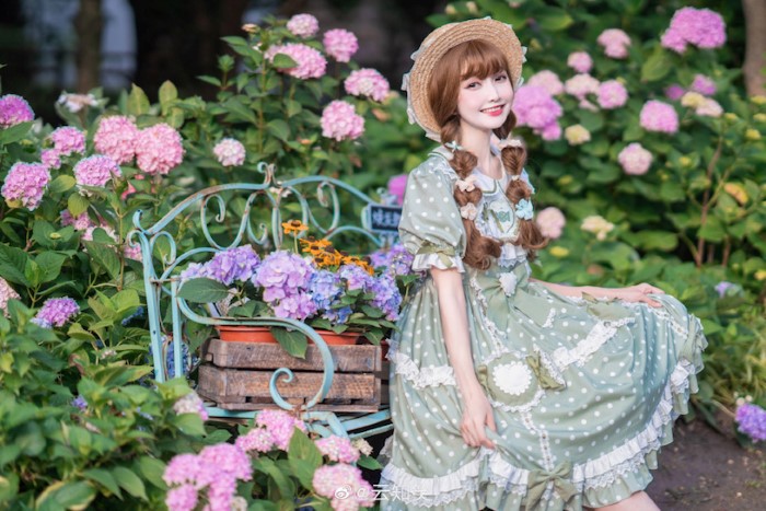 捕获超可爱至服罗莉正妹「云知笑」,对你甜笑「迷人颜值」萌到无法挡!插图 捕获超可爱至服罗莉正妹「云知笑」,对你甜笑「迷人颜值」萌到无法挡!插图