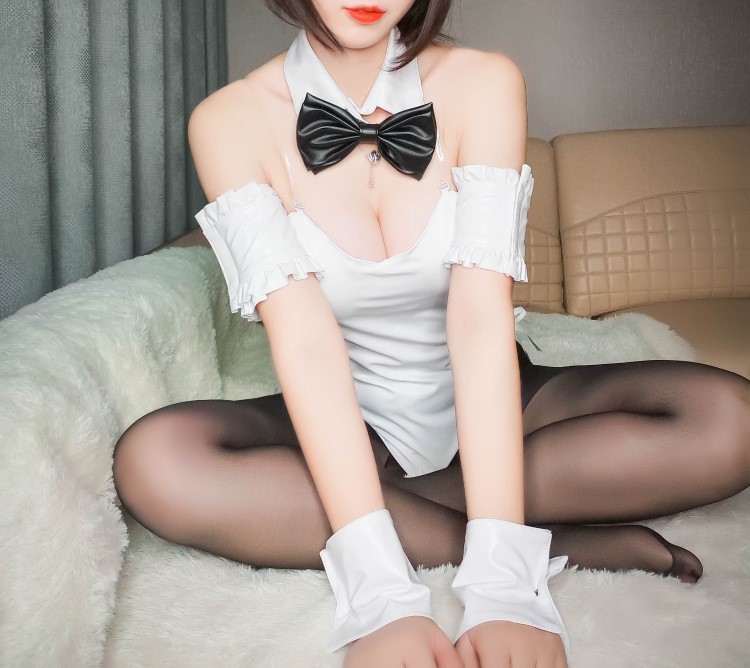 知名主播红人@w黑米粥w 兔女郎 [32P/94MB]插图3