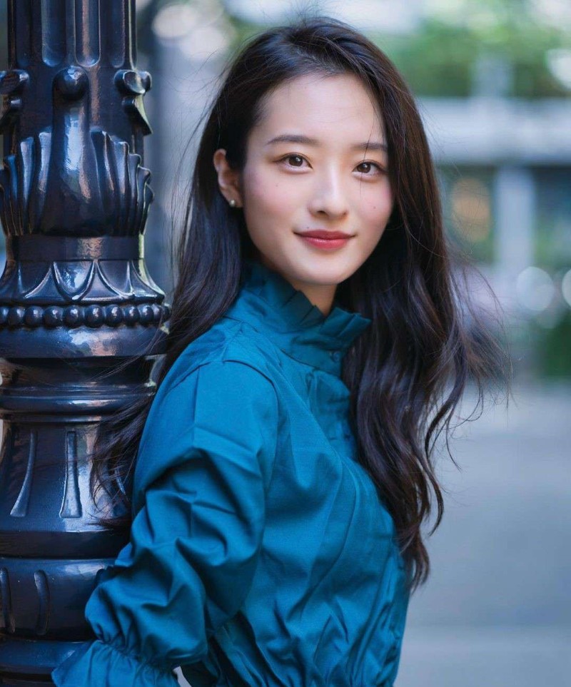 东京大学校花「神谷明采」笑容超甜 气质出众不愧是第一学府高材生插图5 东京大学校花「神谷明采」笑容超甜 气质出众不愧是第一学府高材生插图5