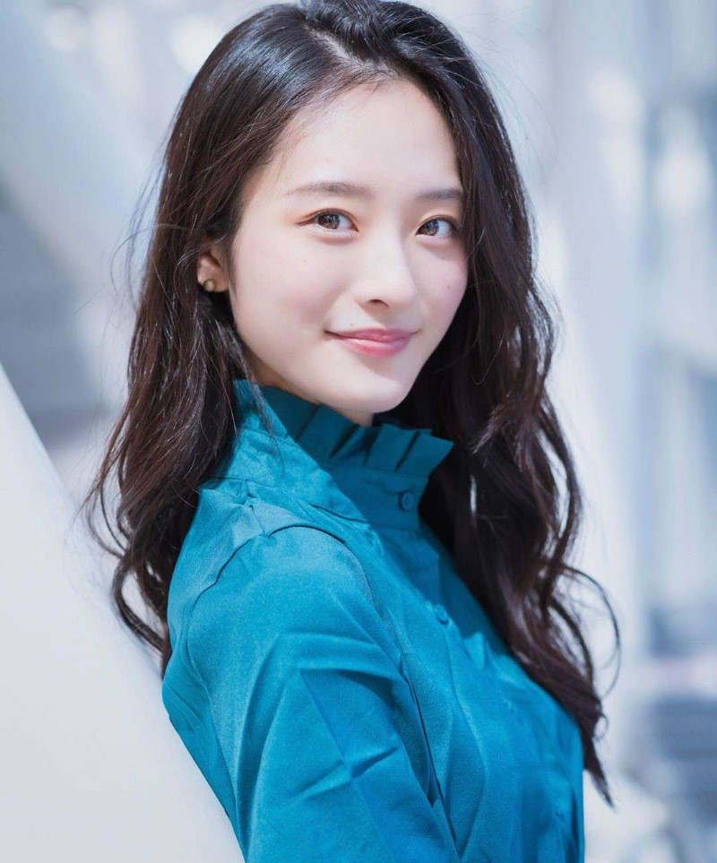 东京大学校花「神谷明采」笑容超甜 气质出众不愧是第一学府高材生插图6 东京大学校花「神谷明采」笑容超甜 气质出众不愧是第一学府高材生插图6