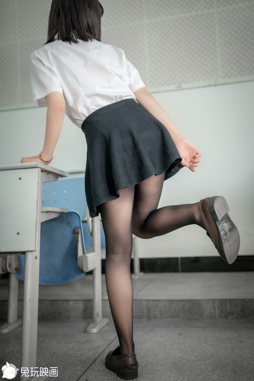 兔玩映画 C 187 教室里的少女 [45P/349MB]插图1