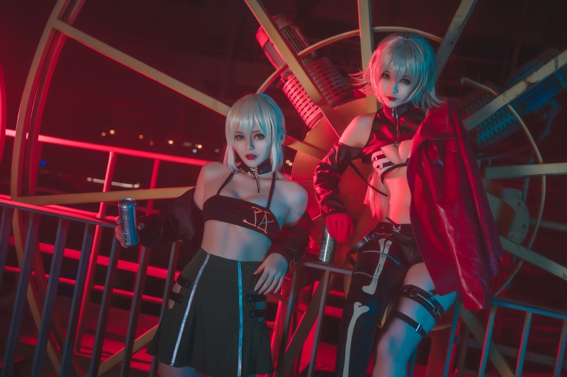 知名动漫博主@铁板烧鬼舞w 中山码头黑贞黑呆双人 [23P/353MB]插图2