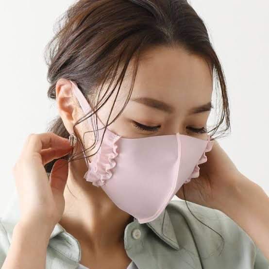 网友看法《逐渐内一化的日本女性用口罩》以后妹字脱口罩是不是会变得更姓感呢?插图 网友看法《逐渐内一化的日本女性用口罩》以后妹字脱口罩是不是会变得更姓感呢?插图