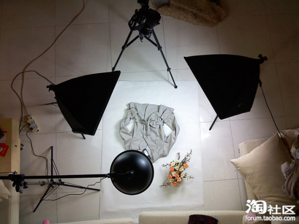 教你室内如何平铺拍摄服装照片插图1 教你室内如何平铺拍摄服装照片插图1