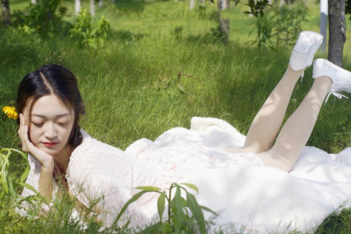 初夏女神 037期 依依《邻家女孩》风中少女 [122P/1V/4.65G]插图2