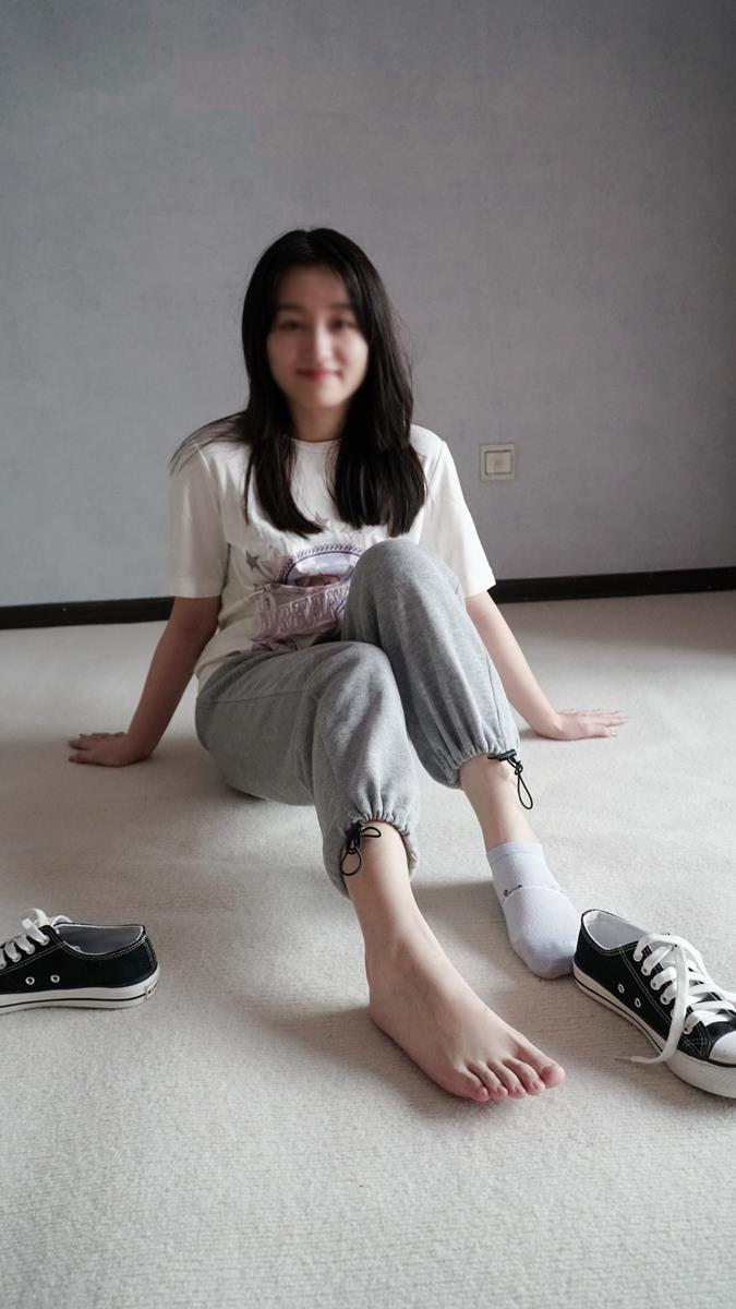 叫呀丫摄影 多视频版 帆布鞋白棉袜裸足 [237P/2V/3.66G]插图5