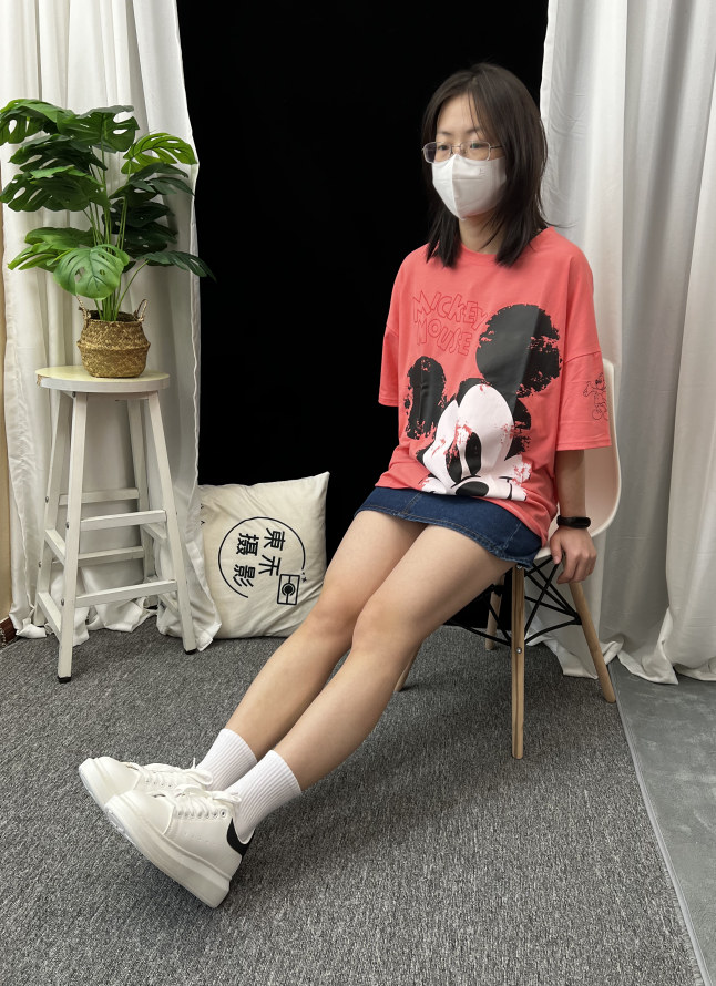 東禾原创 NO.22 牛仔裙 小白鞋 [185P/2V/4.05G]插图1