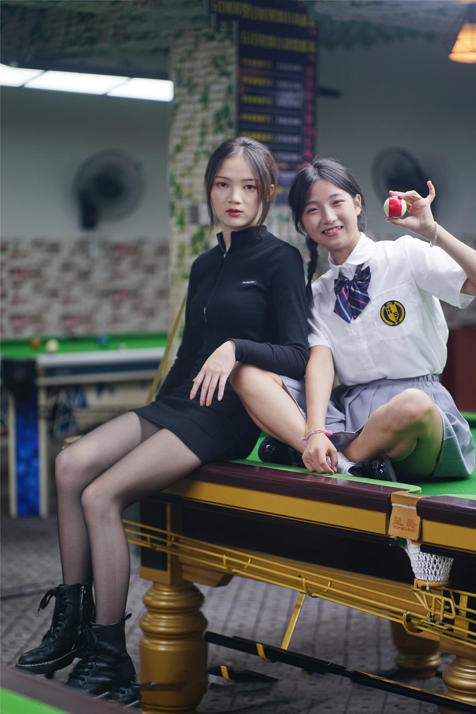 初夏女神049期 大发、点点~《姐妹同台》行不行台球桌碰一碰 [134P/1V/4.9G]插图4