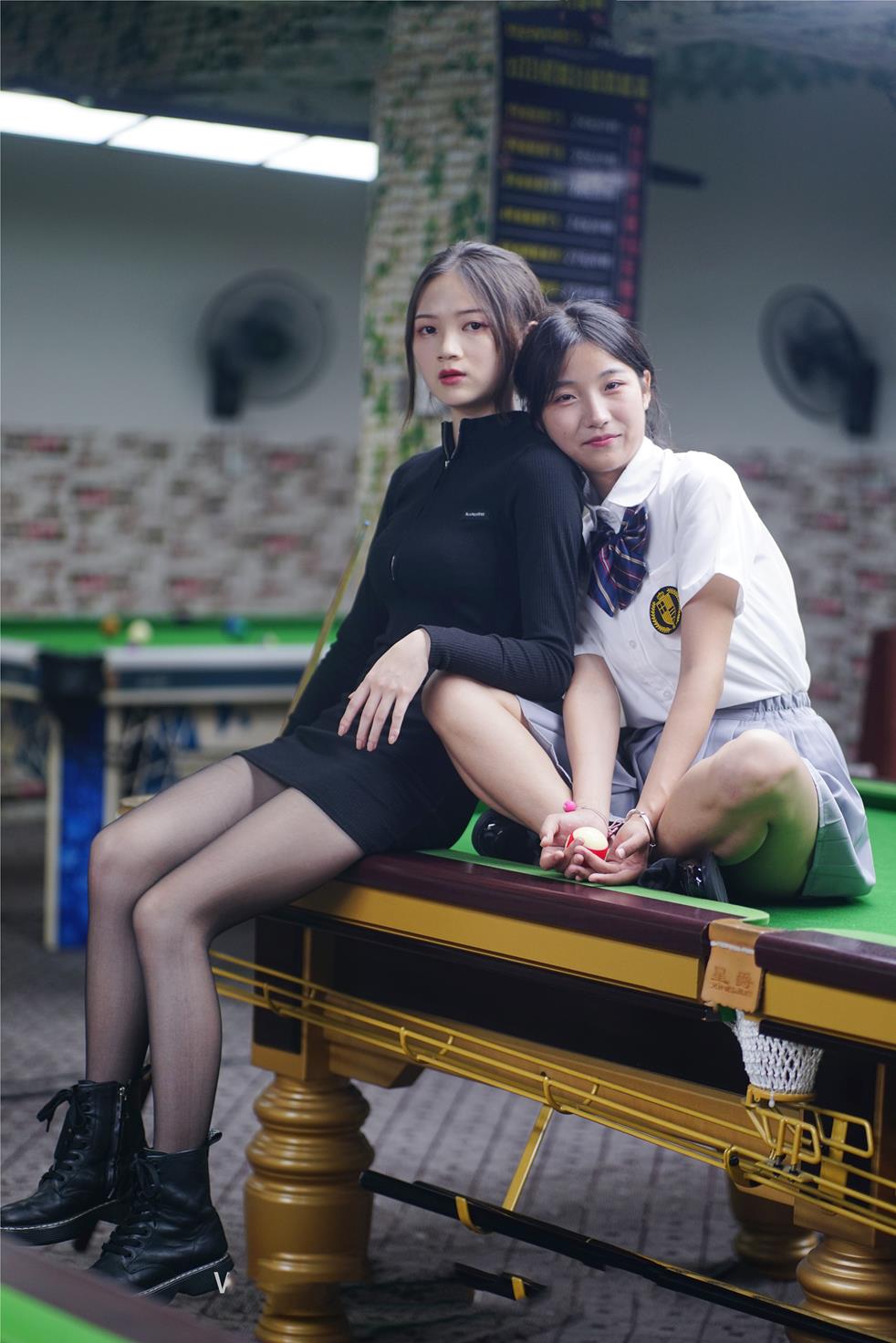 初夏女神049期 大发、点点~《姐妹同台》行不行台球桌碰一碰 [134P/1V/4.9G]插图3