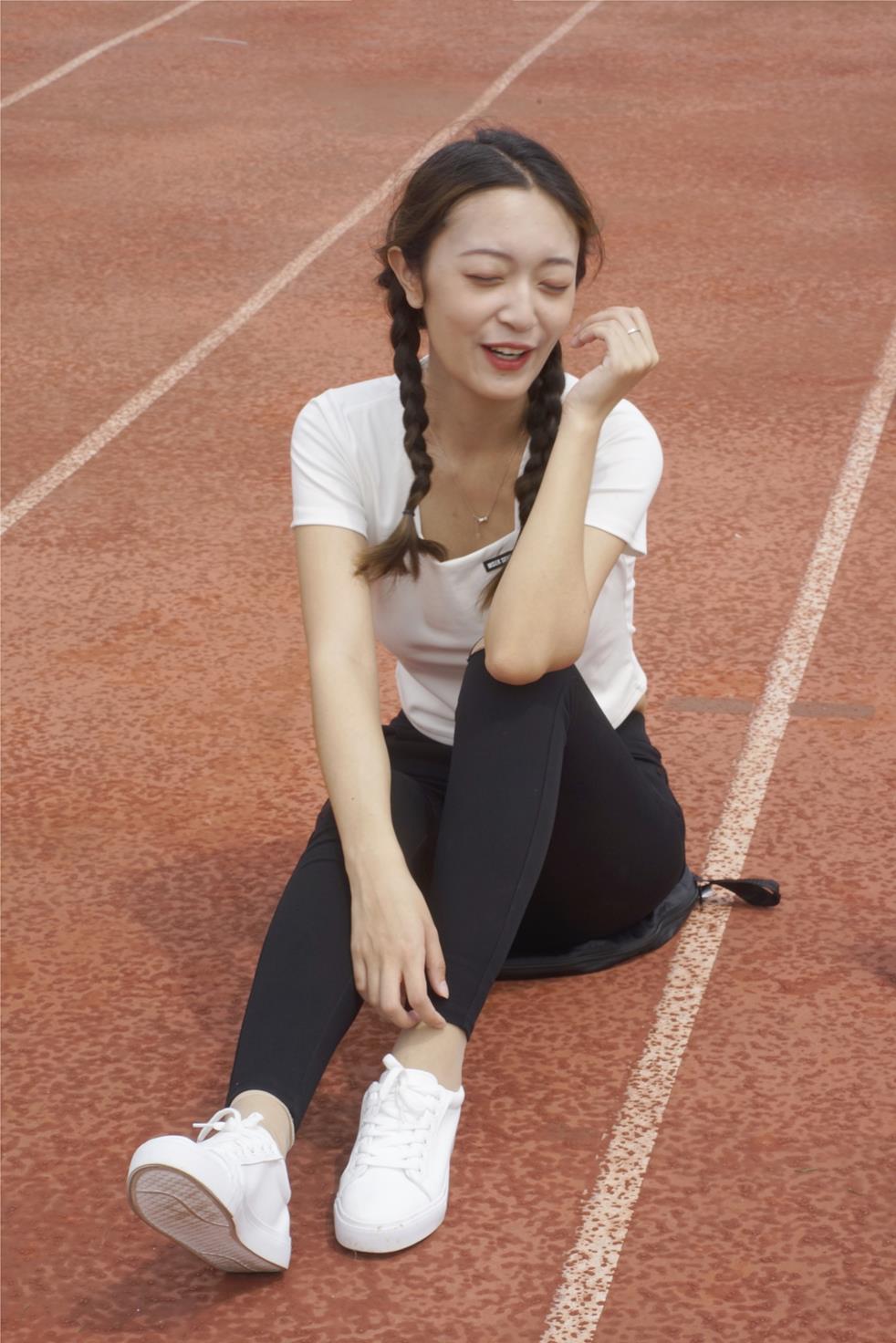 初夏女神039期 依依~《邻家女孩》毕业季 [166P/1V/6.94G]插图6