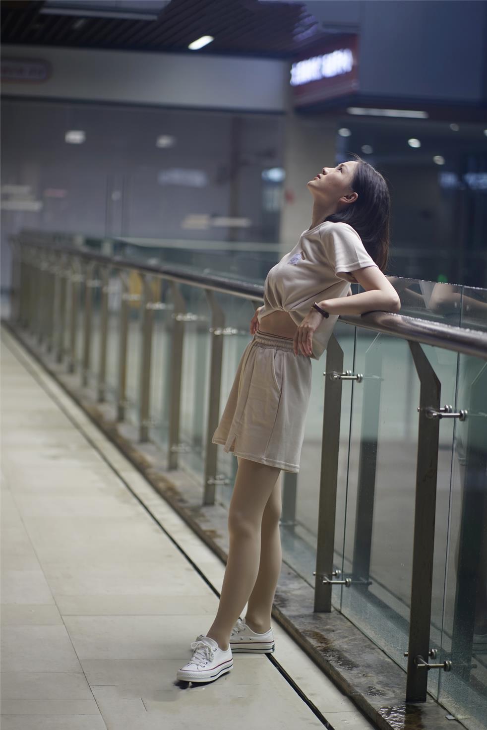 初夏女神044期 大发《生活VLOG》时尚短裤套装 [131P/1V/6.83G]插图4