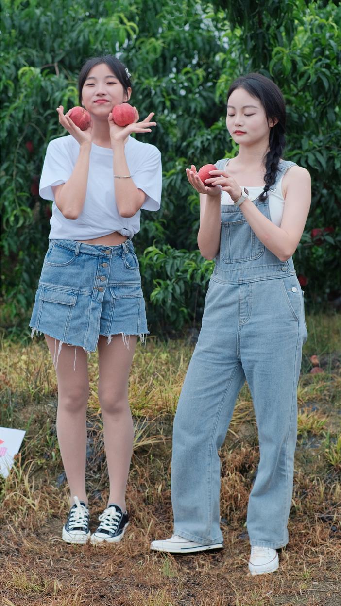 初夏女神 050期 双双、点点~《桃园姐妹》共赴摘桃的美好一天 [172P/1V/6.34G]插图3