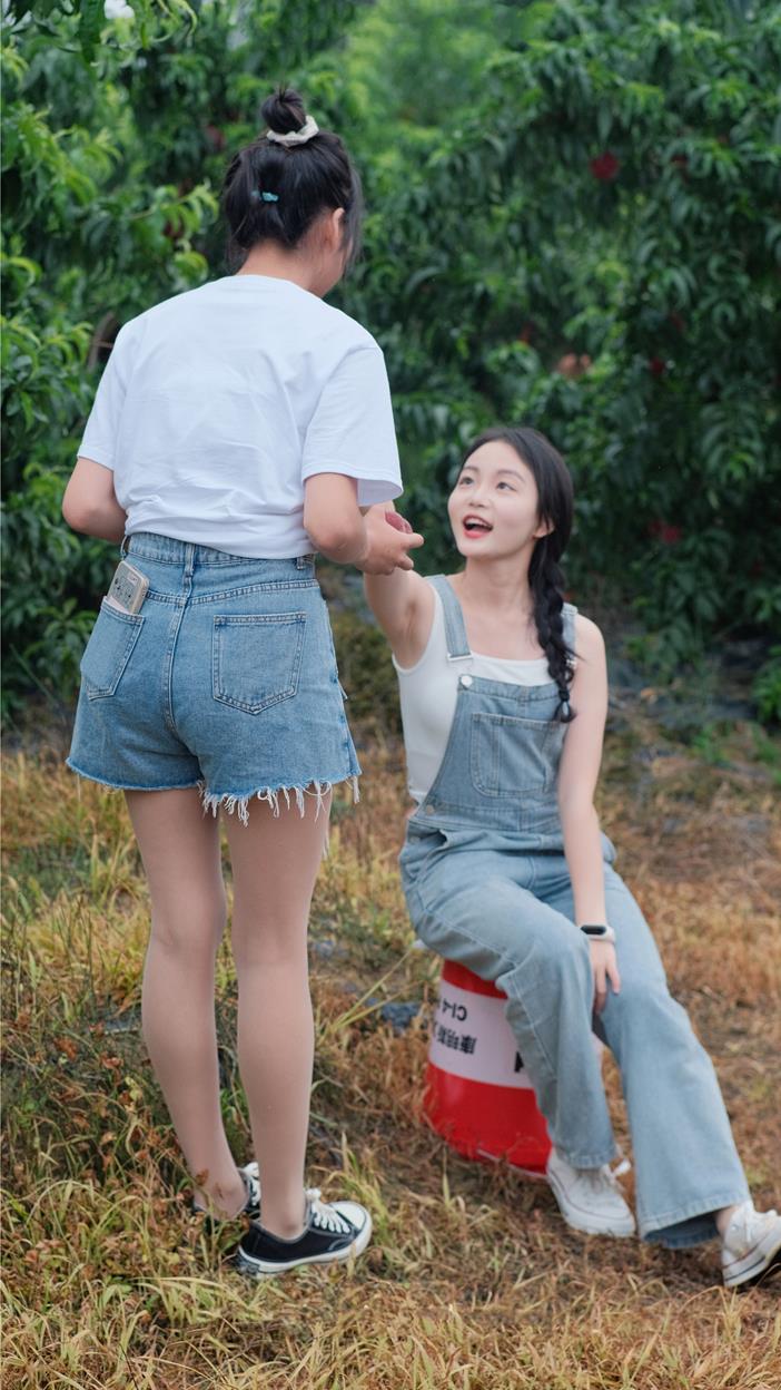 初夏女神 050期 双双、点点~《桃园姐妹》共赴摘桃的美好一天 [172P/1V/6.34G]插图4