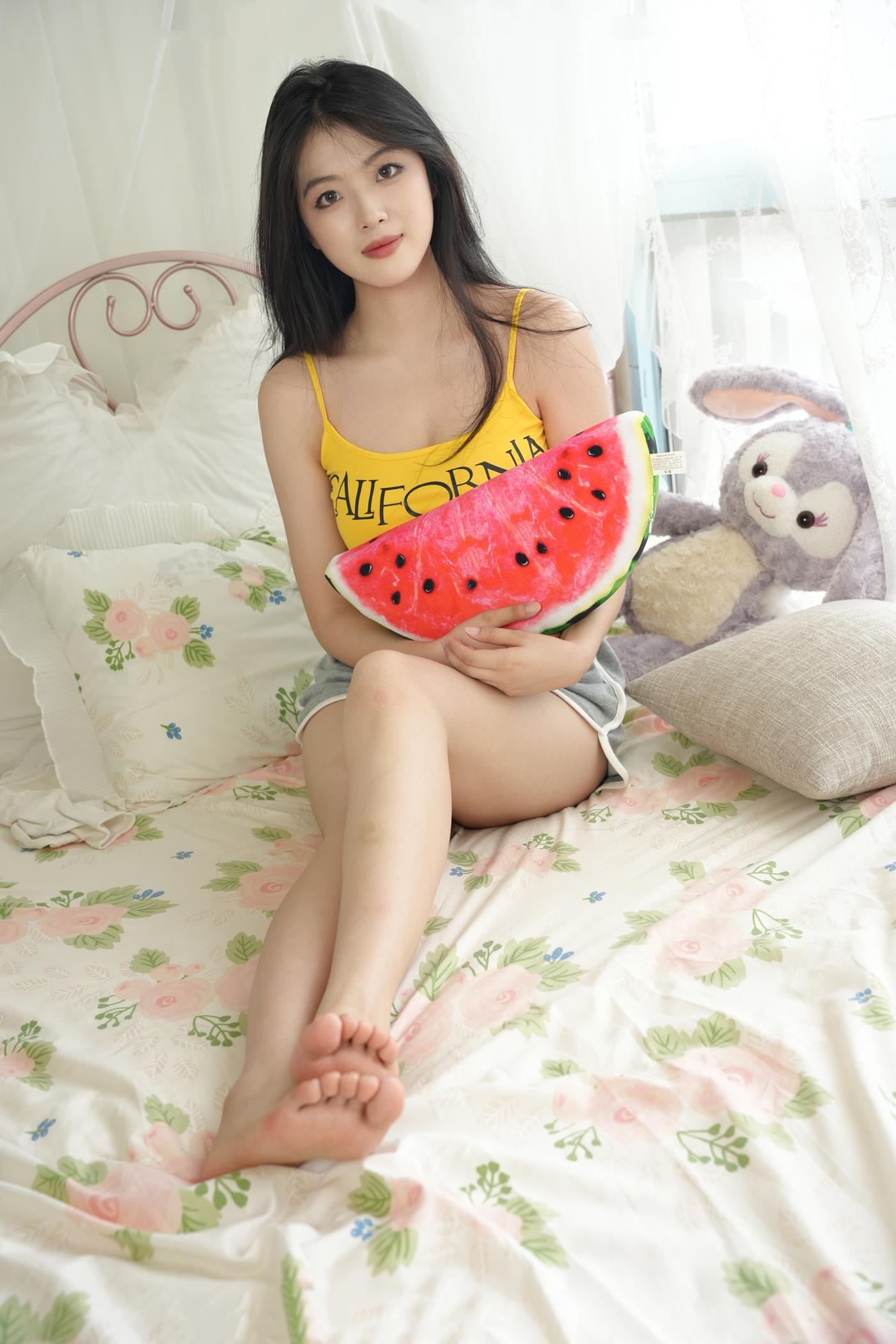 觅芙少女 第63期 长腿短裤裸足超颜值 [115P/1V/3.4G]插图8