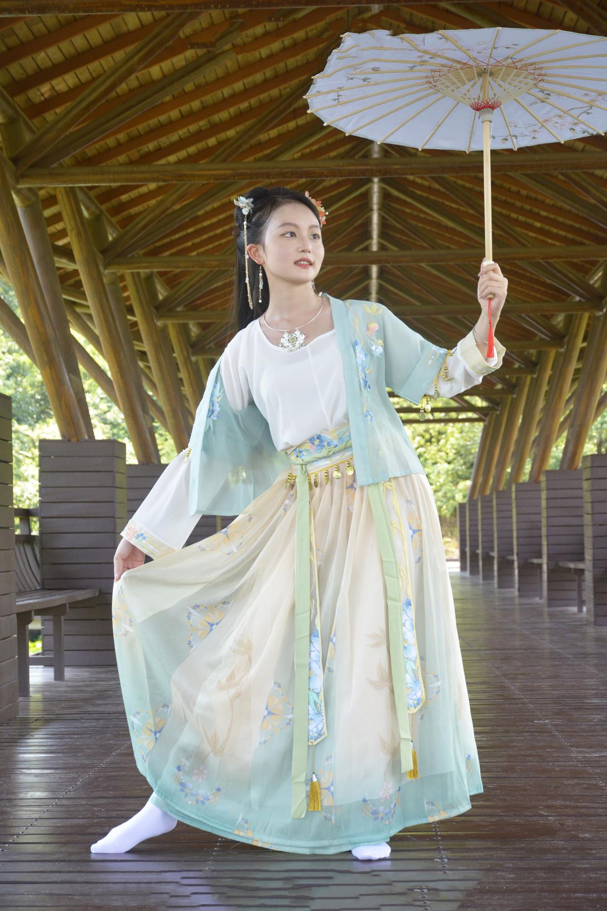 初夏女神 097 双双荷花仙子趁着荷花盛开的季节赶紧拍一套汉元素古装 [149P/1V/10.1G]插图1