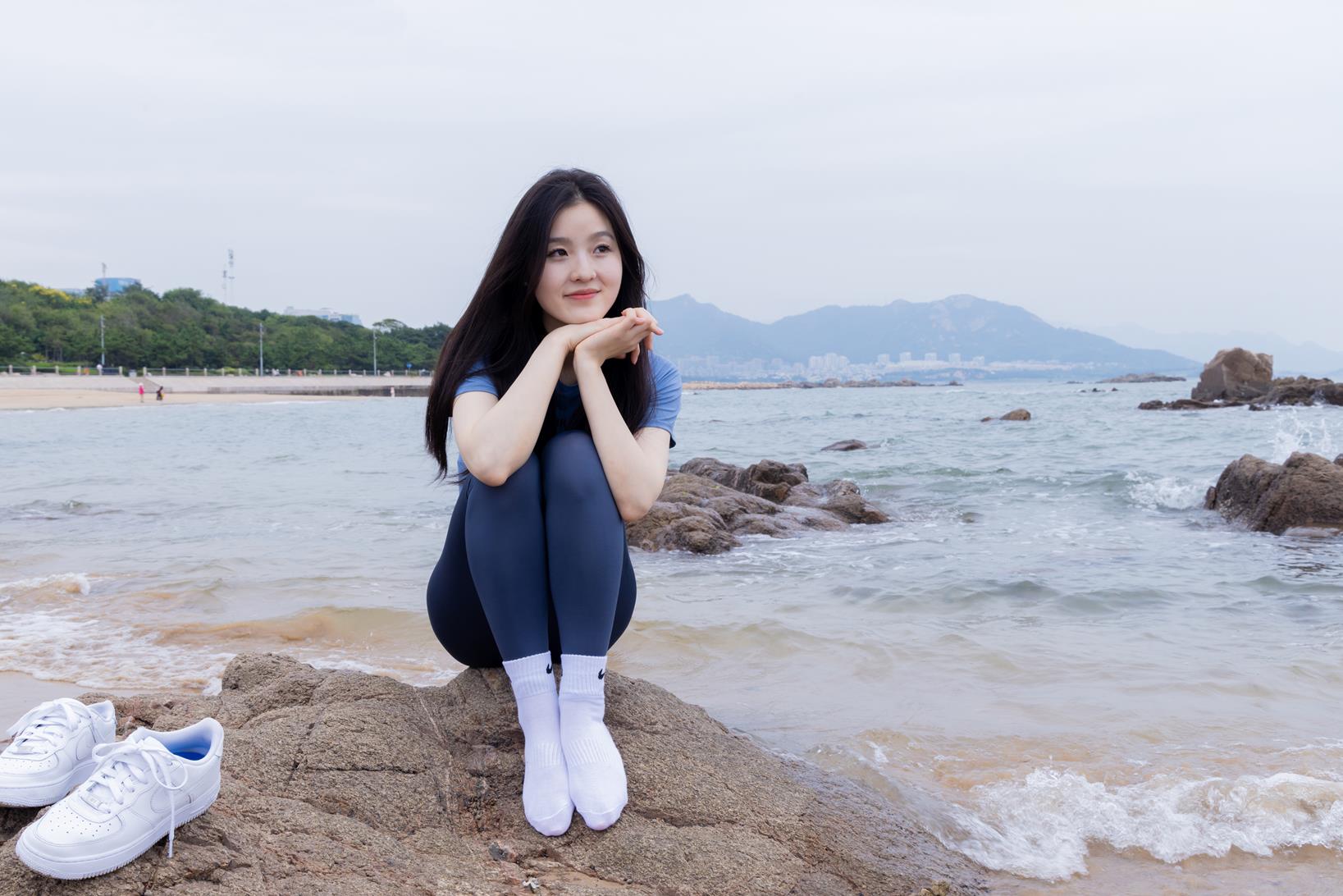 勿恋传媒1703期：青柠-板鞋、白棉袜、裸足、海边剪指甲光脚走路剧情 [199P/1V/5.98G]插图4