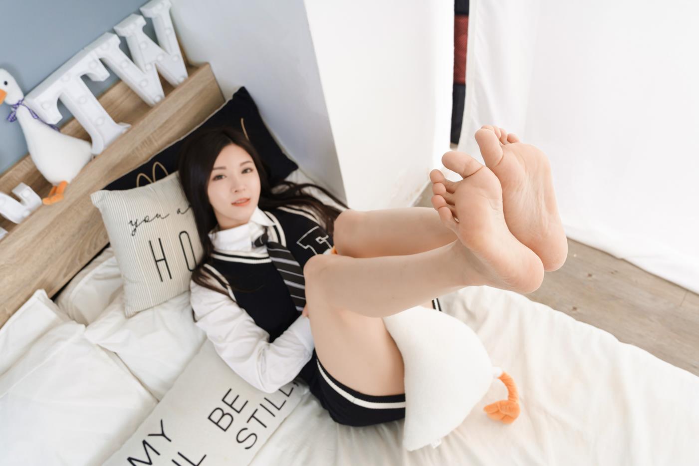 Limerence 雨稀Nora裸足脚底 [95P/1V/2.57G]插图7