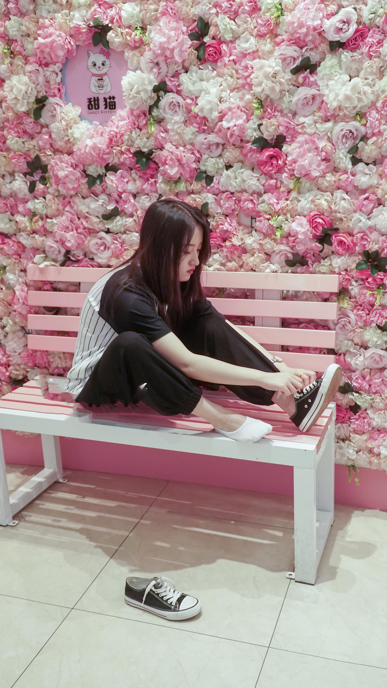 爱丫摄影 未来城黑白衣白棉袜船袜脚全程 [190P/2V/9.73G]插图5