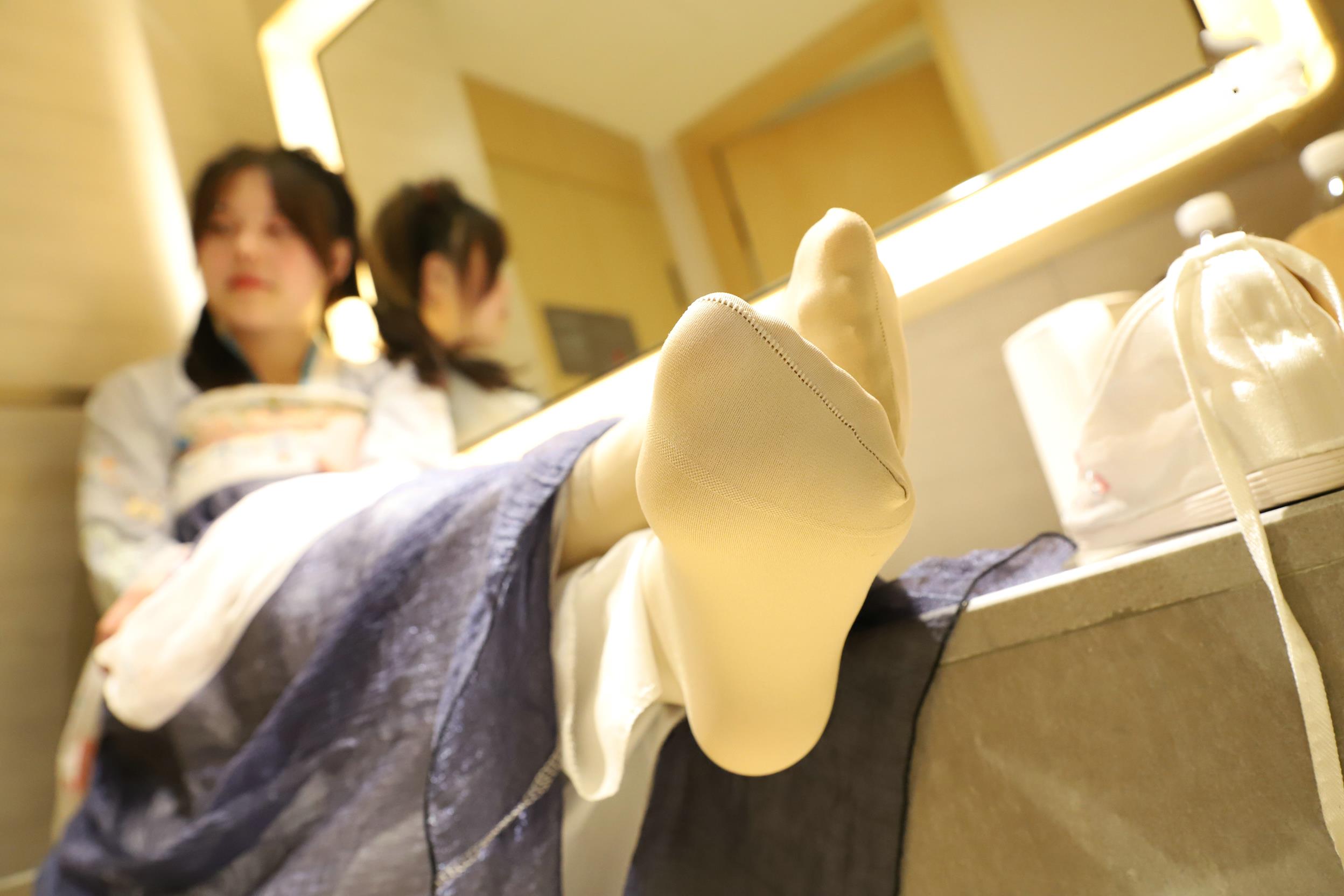 誉铭传媒 2023年第14期 汉服厚肉打底裤包脚裸足[70P/1V/1.26G]插图7