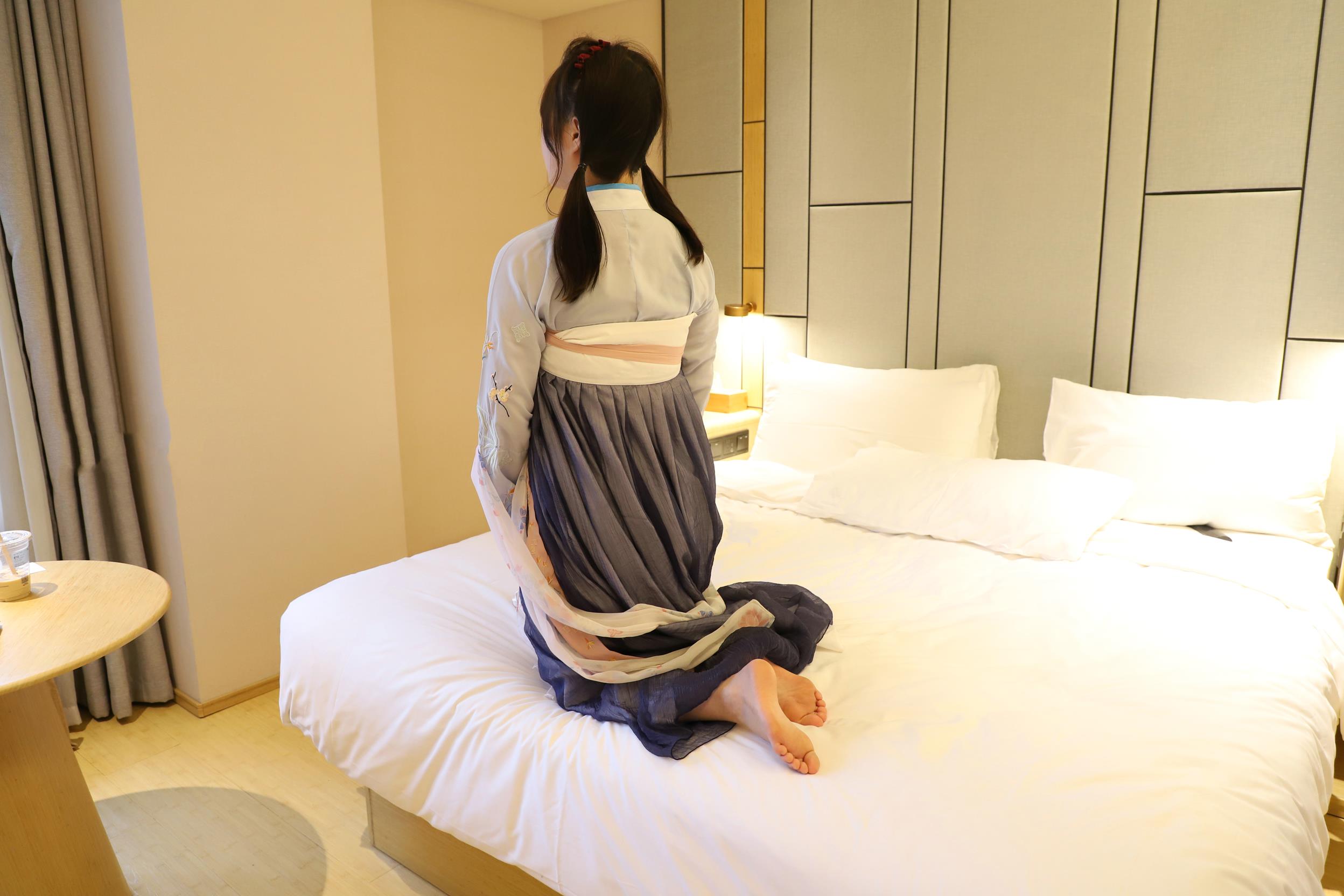 誉铭传媒 2023年第14期 汉服厚肉打底裤包脚裸足[70P/1V/1.26G]插图6