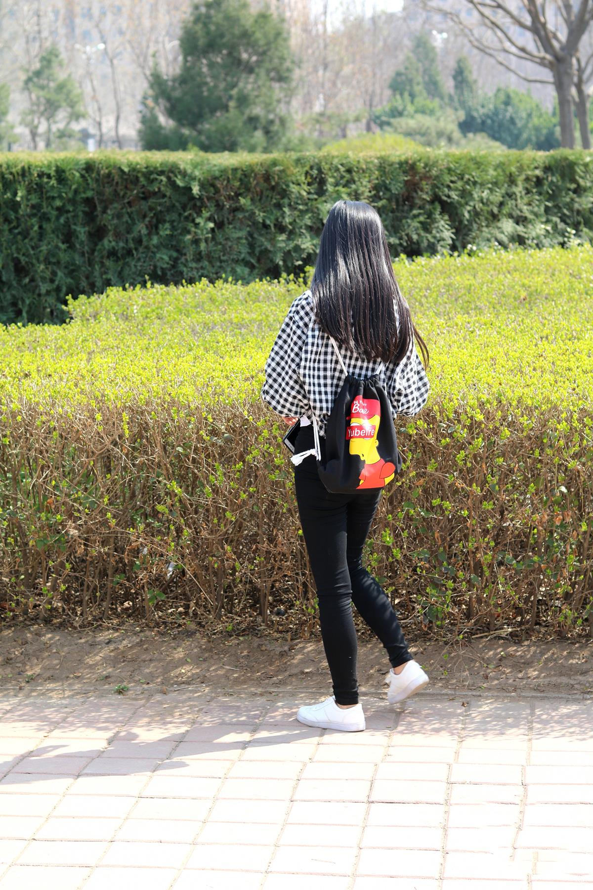 开膛手杰克 180期 小白鞋灰色棉穿袜脚裸足 [373P/1V/1.93G]插图6