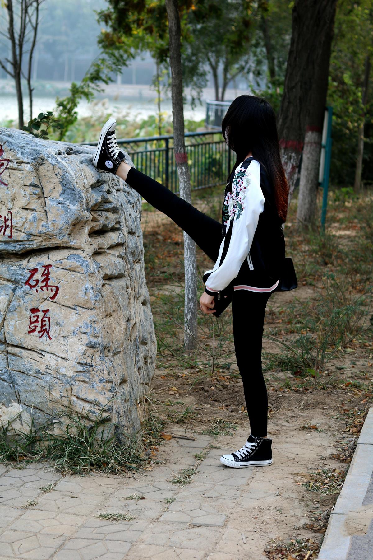 开膛手杰克 145期 高帮帆布鞋黑色船袜脚 [402P/1V/1.24G]插图5