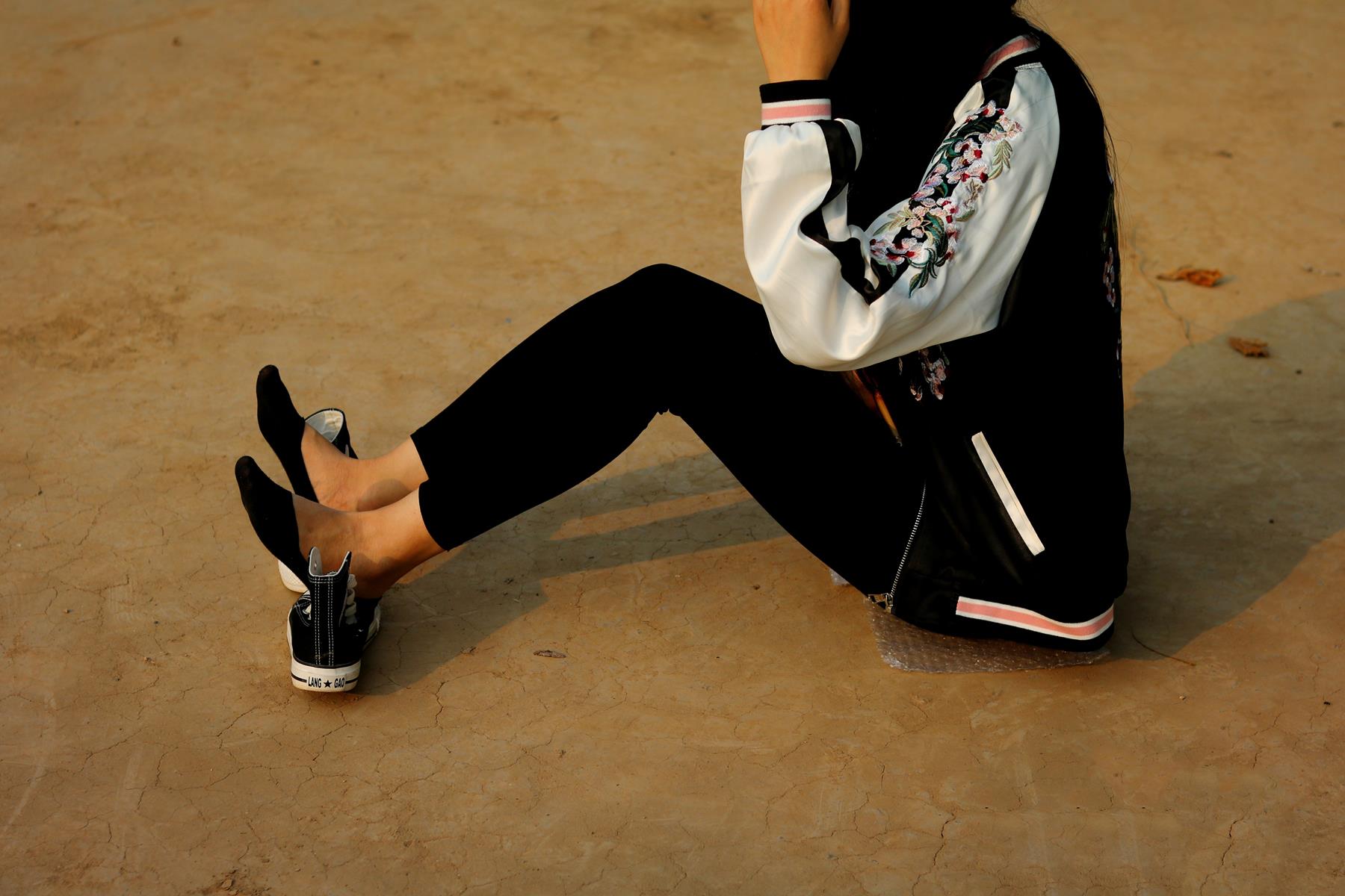 开膛手杰克 145期 高帮帆布鞋黑色船袜脚 [402P/1V/1.24G]插图1