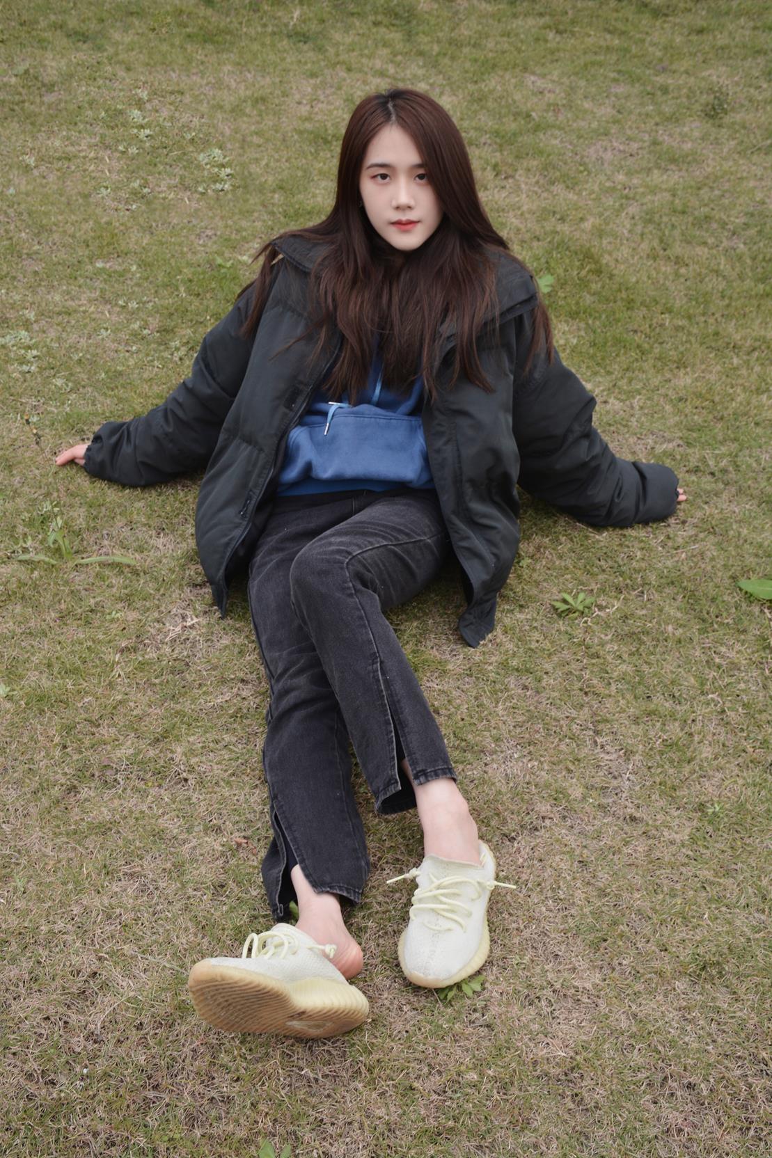 织梦映像 像风如你完整版牛仔裤白棉袜裸足椰子鞋 [150P/1V/5.17G]插图7