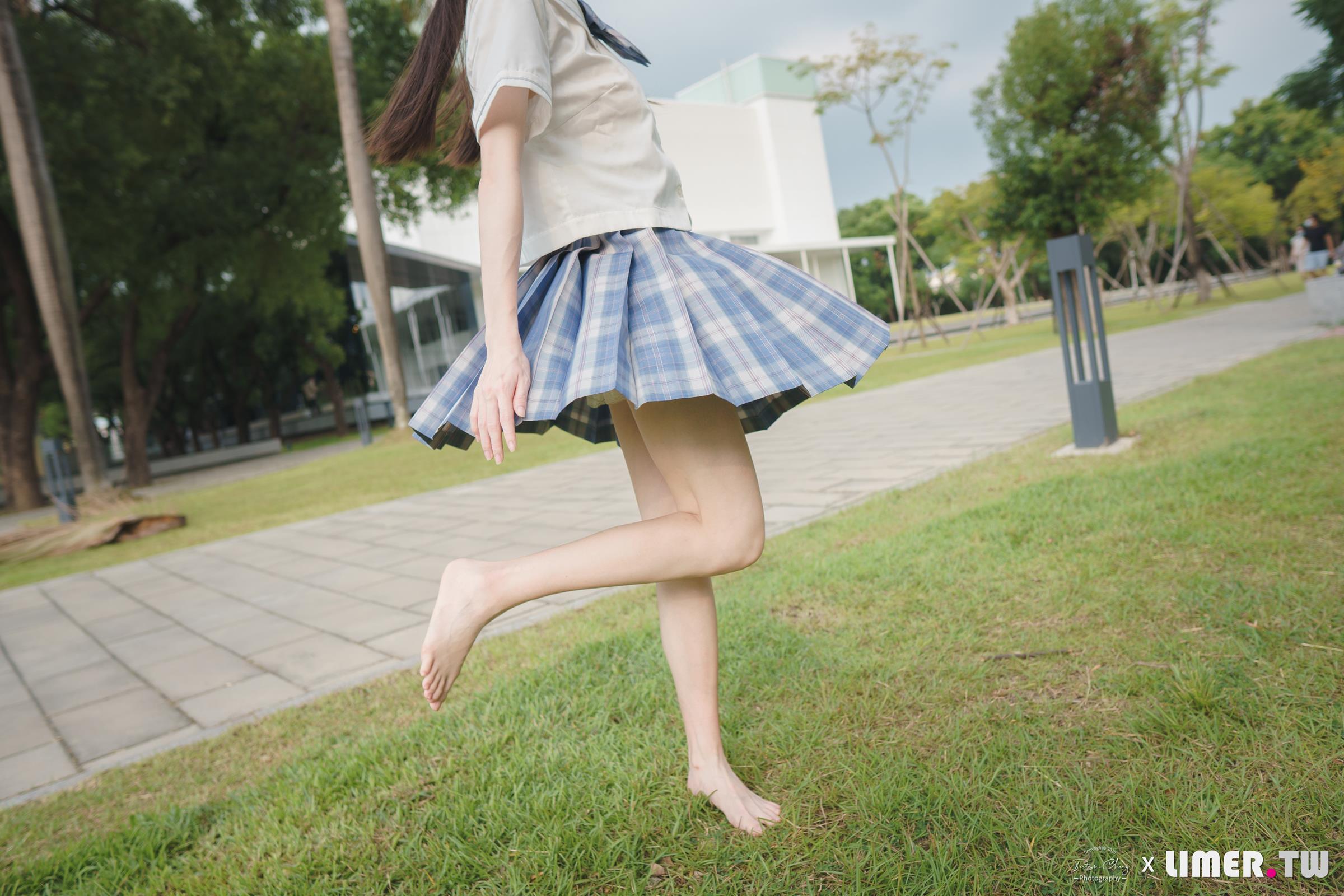 limerence 白玉公园JK裸足白棉袜脚 [117P/2V/1.02G]插图5